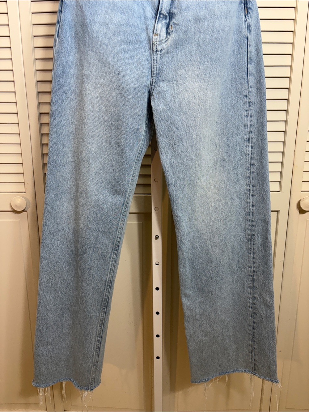 Reformation Wilder High Rise Wide Leg Cropped Jeans Tenaya Destroyed Hem Size 26 - Picture 3 of 11